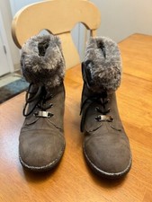 Bebe Girls Livonia Gray Fur Cuff Lined Boots Size 4 M NWB FAST SHIPPING