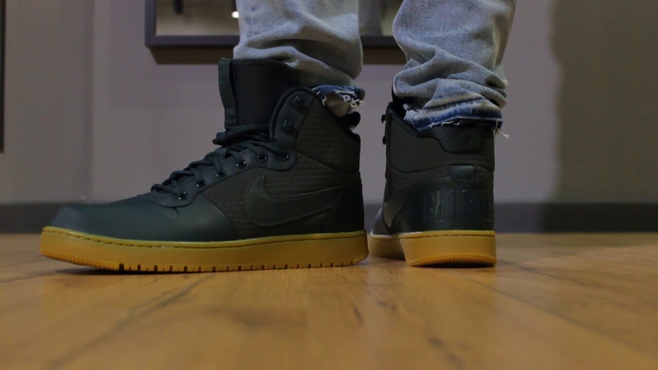 Opasnost Opste Zamak Nike Court Borough Mid Winter Noir Evanmathieson Net
