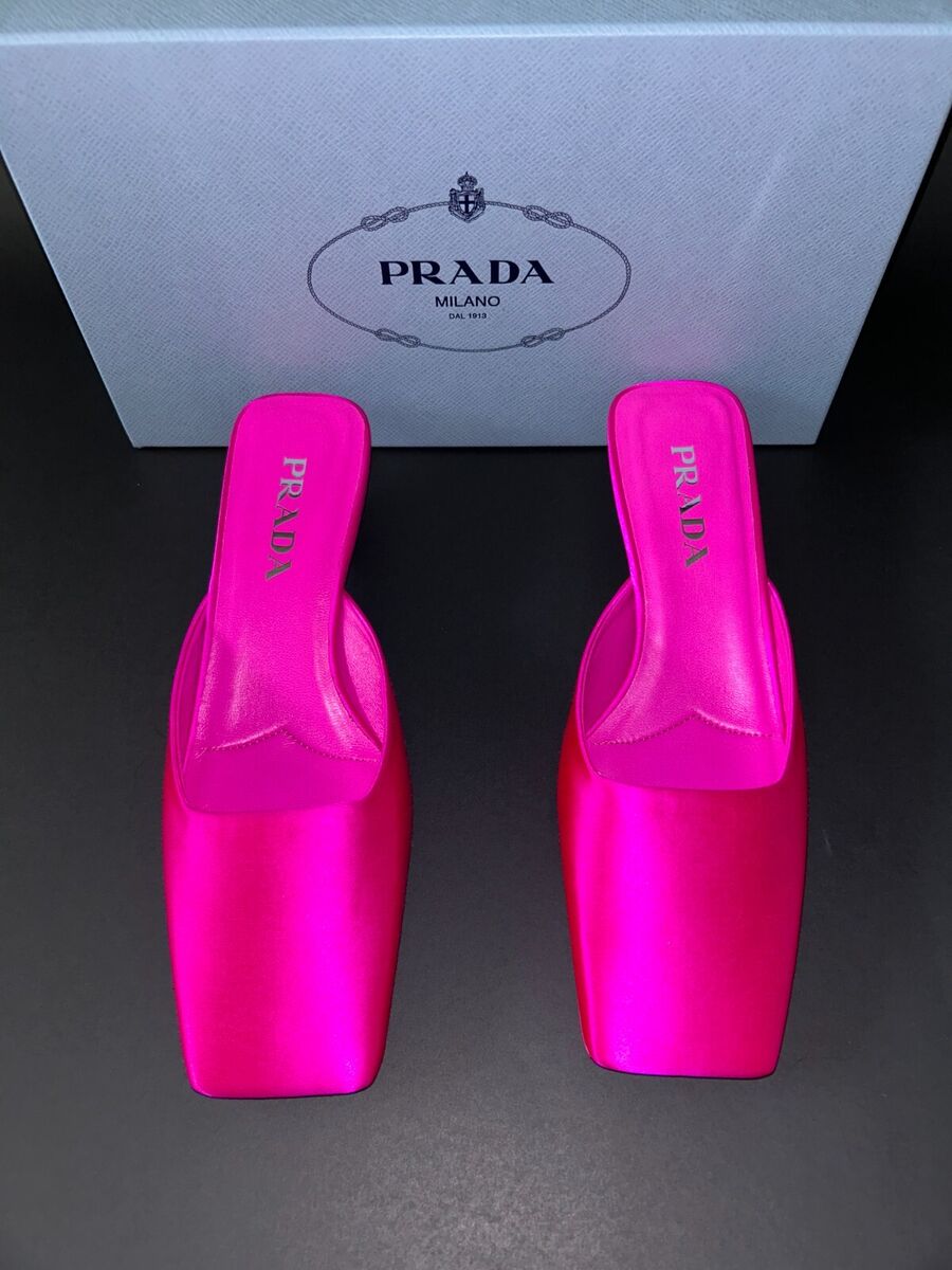 Prada Satin Mules Square Toe Women's Size 37 US 7 Magenta Prada Satin Mules Square Toe Women's Size 37 US 7 Magenta