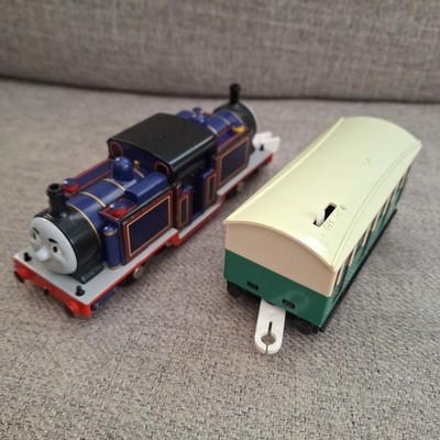 2005 Thomas & Friends TrackMaster Mighty Mac Engine & Coach Car (Doesn't Work)