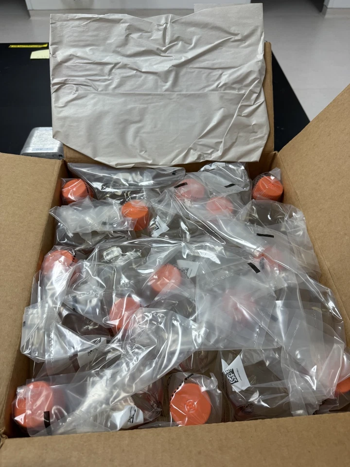 CORNING 500mL PC defeituoso Erlenmeyer frasco estéril com tampa ventilada 431401 (25/cs) - Imagem 2 de 4