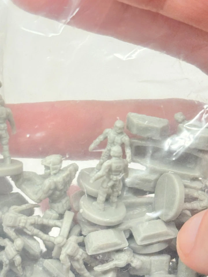 Halo Risk Legendary Edition Replacement Gray UNSC Marines Spartans Chief New - Image 4 of 4