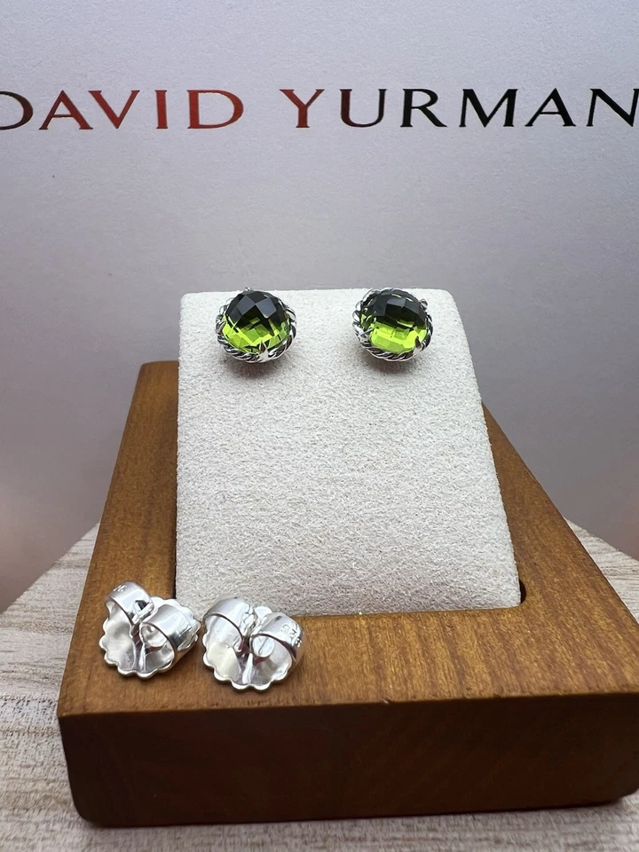Pendientes pequeños redondos David Yurman Chatelaine de ley con peridoto .925 Foto 2 de 4