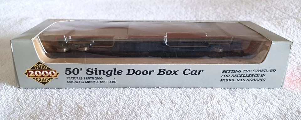 Life-Like Proto 2000 Series 50' Single Door Box Car 23348 GTW #595128 HO Scale - Image 2 of 4