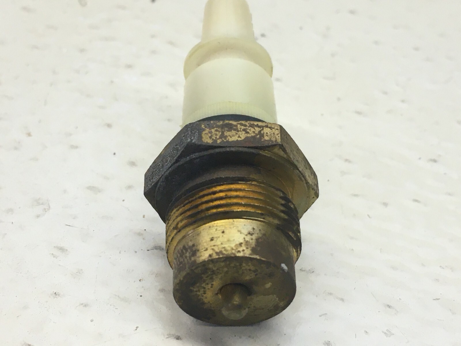 Ford NOS Brake Pressure Switch D4RY2B264A eBay