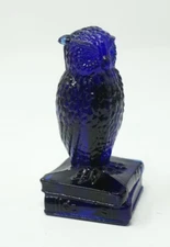 Vintage Degenhart Glass Cobalt Royal Clear Dark Blue Owl UV Cadmium Glow #131
