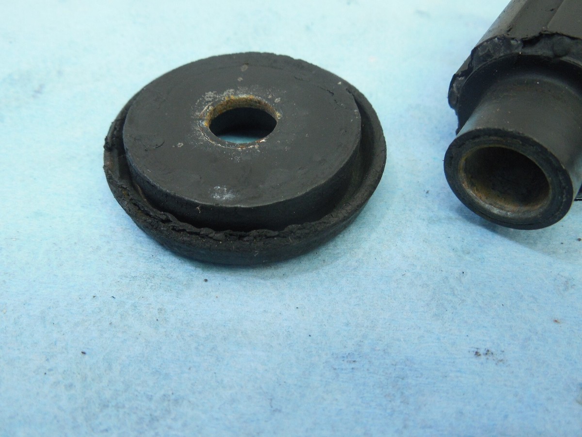 1993 Kawasaki ZX11 ZX1100-D1 front Engine Mounting Rubber