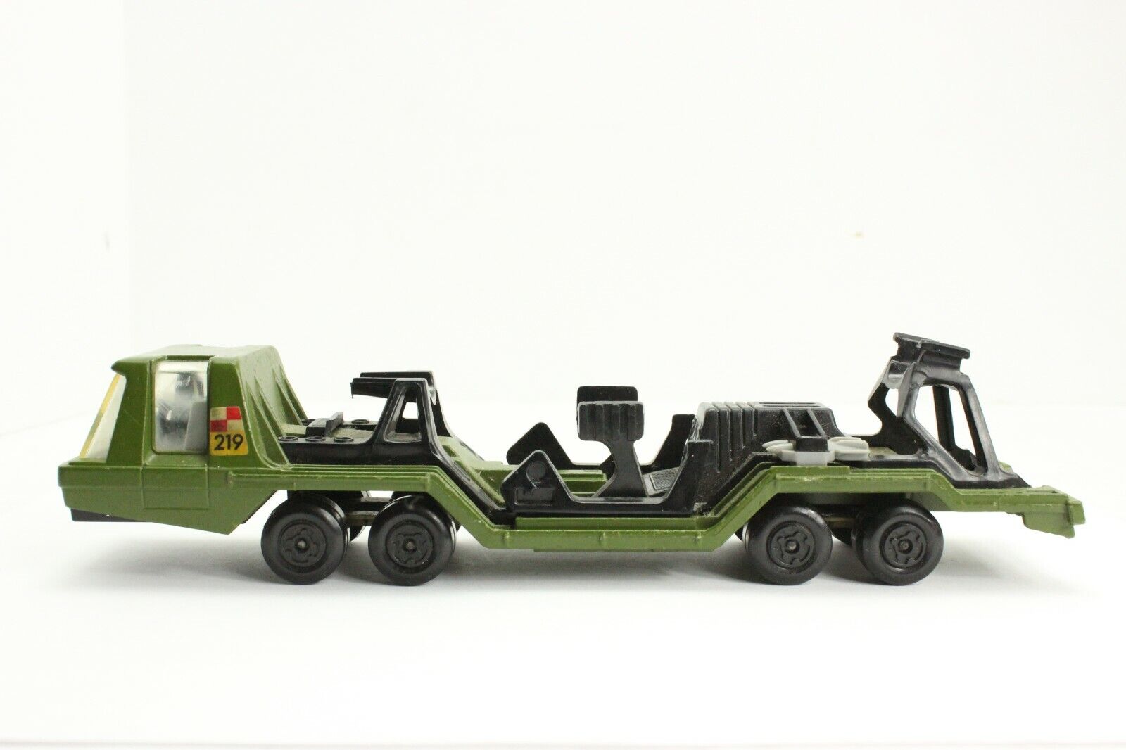 Picture 2 of 9