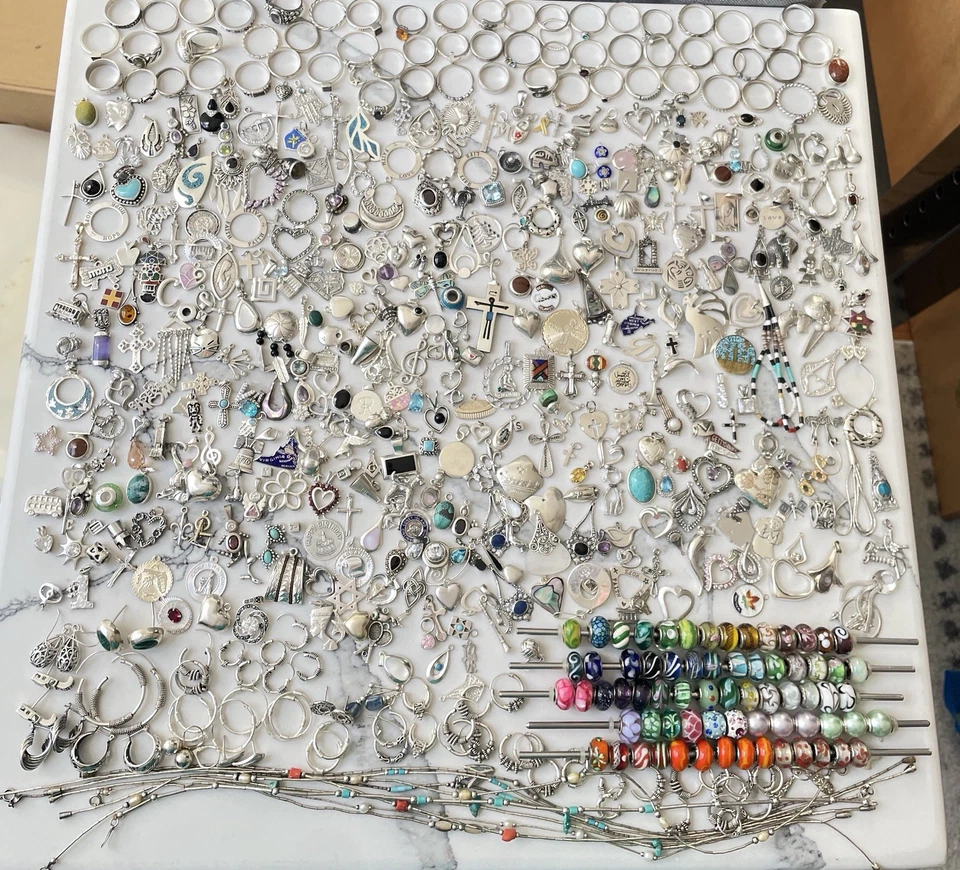 Lote de chatarra de anillo colgante de plata de ley 925 moderno de colección 1.148 gramos Foto 2 de 4