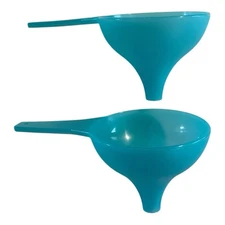 2 Tupperware Lg Funnels Fill Oil Bottles Shakers Rice Teal Ice  Hershey Kiss New