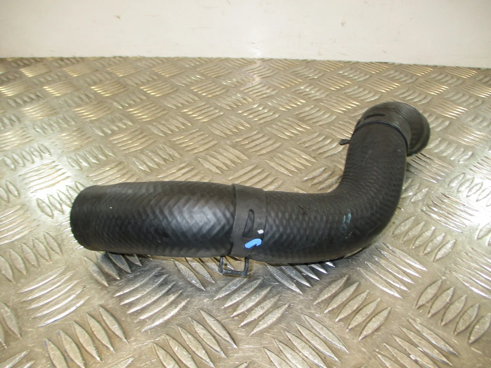 Mitsubishi L200 2016 2,4 DI-D 4x4 4N15. Tubo refrigerante de agua 48K Foto 4 de 4