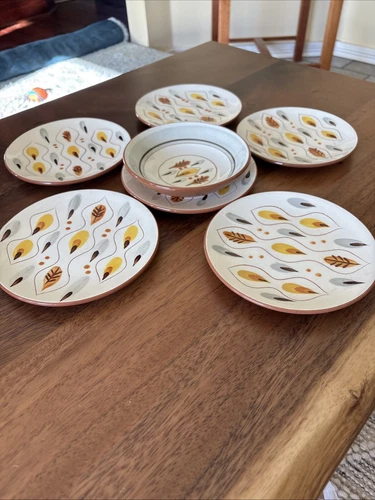 6 Stangl Amber Glo Bread Dessert Plates 6" & 1 - 5.5” Fruit Bowl