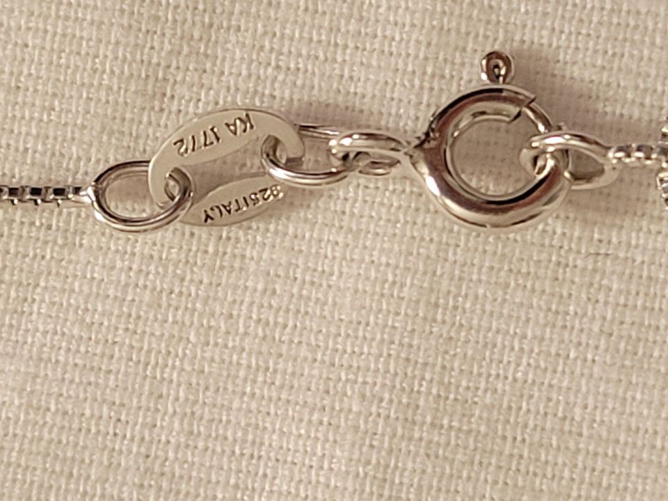Return to ®:Heart Tag Chain Link Necklace in Silver | & Co. US