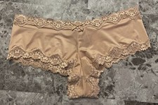 NWT VICTORIA'S SECRET M BEIGE NUDE SATIN SMOOTH FLORAL LACE RARE CHEEKY PANTIES