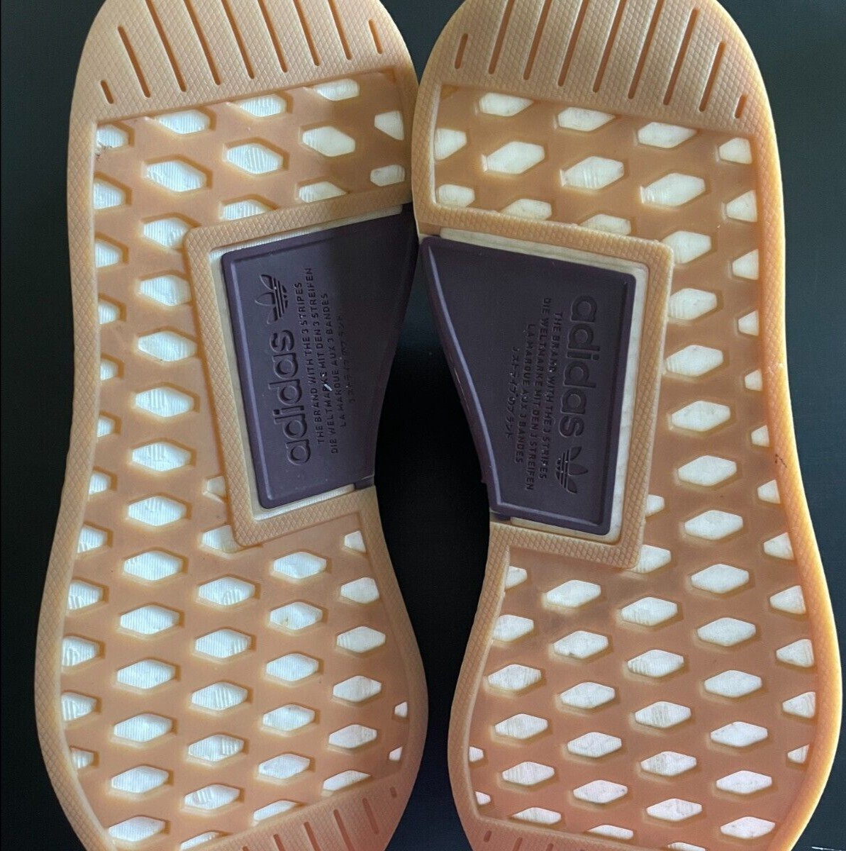 adidas nmd r2 collegiate burgundy