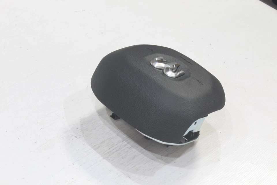19 2020 2021 2022 2023 RAM 2500/3500 DRIVER WHEEL AIRBAG NEW STYLE BLACK AIR BAG - Image 4 of 4