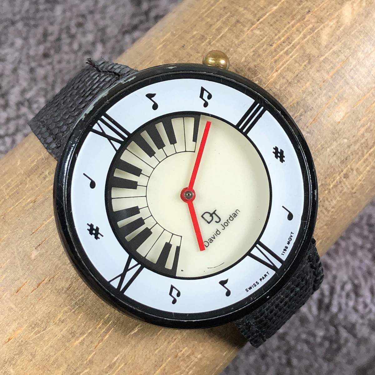 Vintage David Jordan Men Inmode Piano Theme Leather Quartz Analog