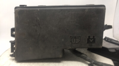 2012-2014 Ford Focus Fusebox Fuse Box Relay Module Av6t-14a142-aa 24659