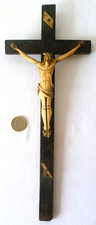 ANCIEN CRUCIFIX XIXème CHRIST EN OS SCULPTÉ