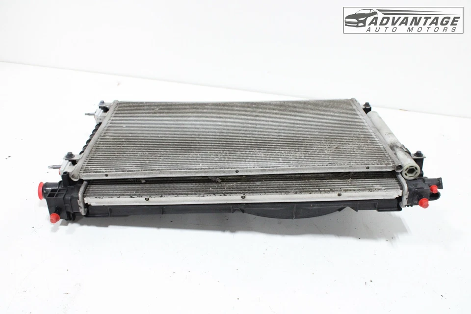 Radiador de refrigeración motor chispa Chevrolet 2016-2022 con condensador y cubierta de ventilador OEM Foto 4 de 4