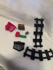 LEGO Toy Story: Western Train Chase (7597)  Parts