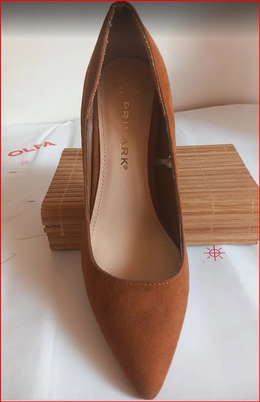 Escarpins marron en simili daim – Talons fins élégants – Primark - Photo 3/3