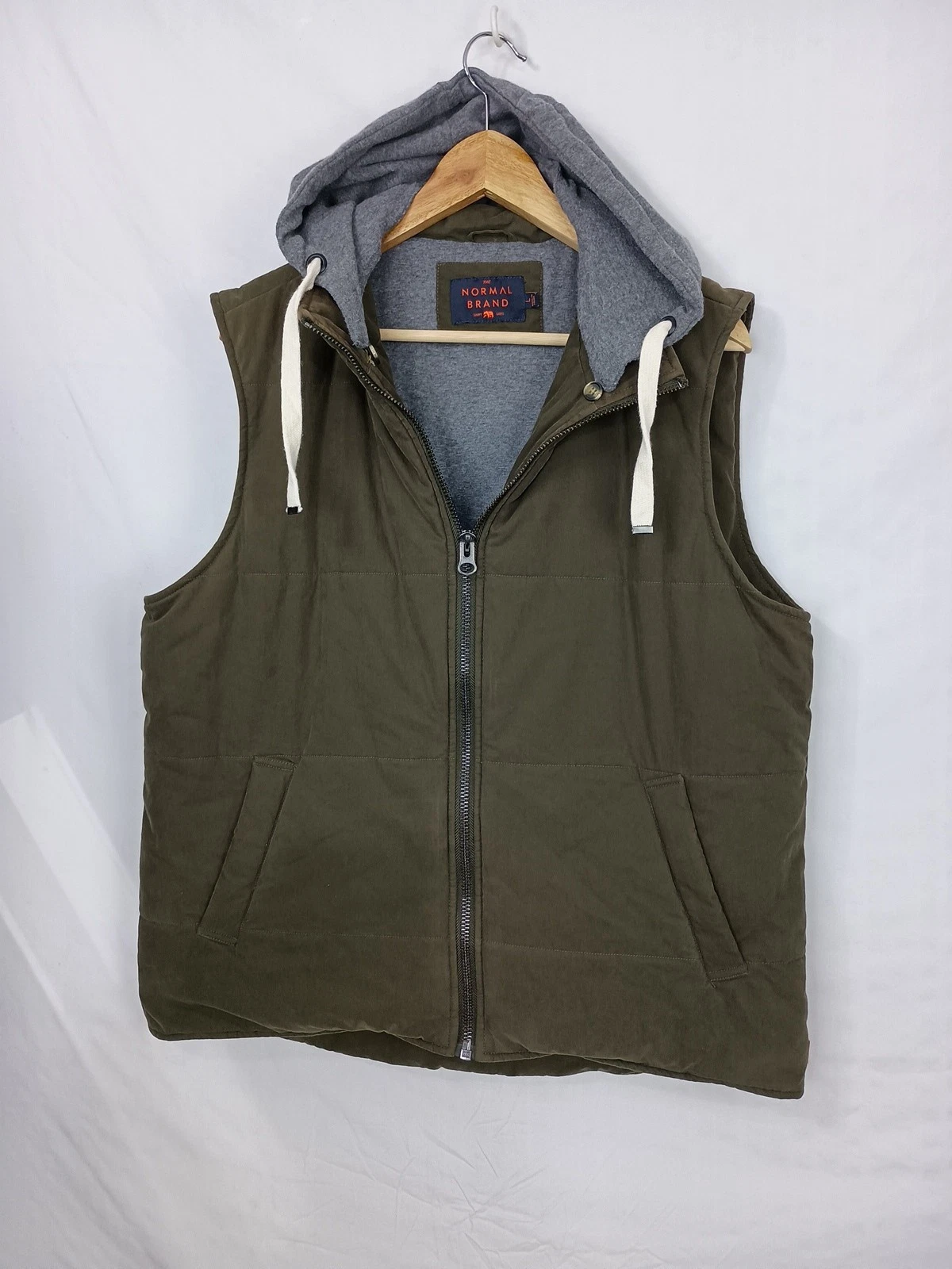 The Normal Brand Green Vest Size Large With Hood
Opens in a new window or tab