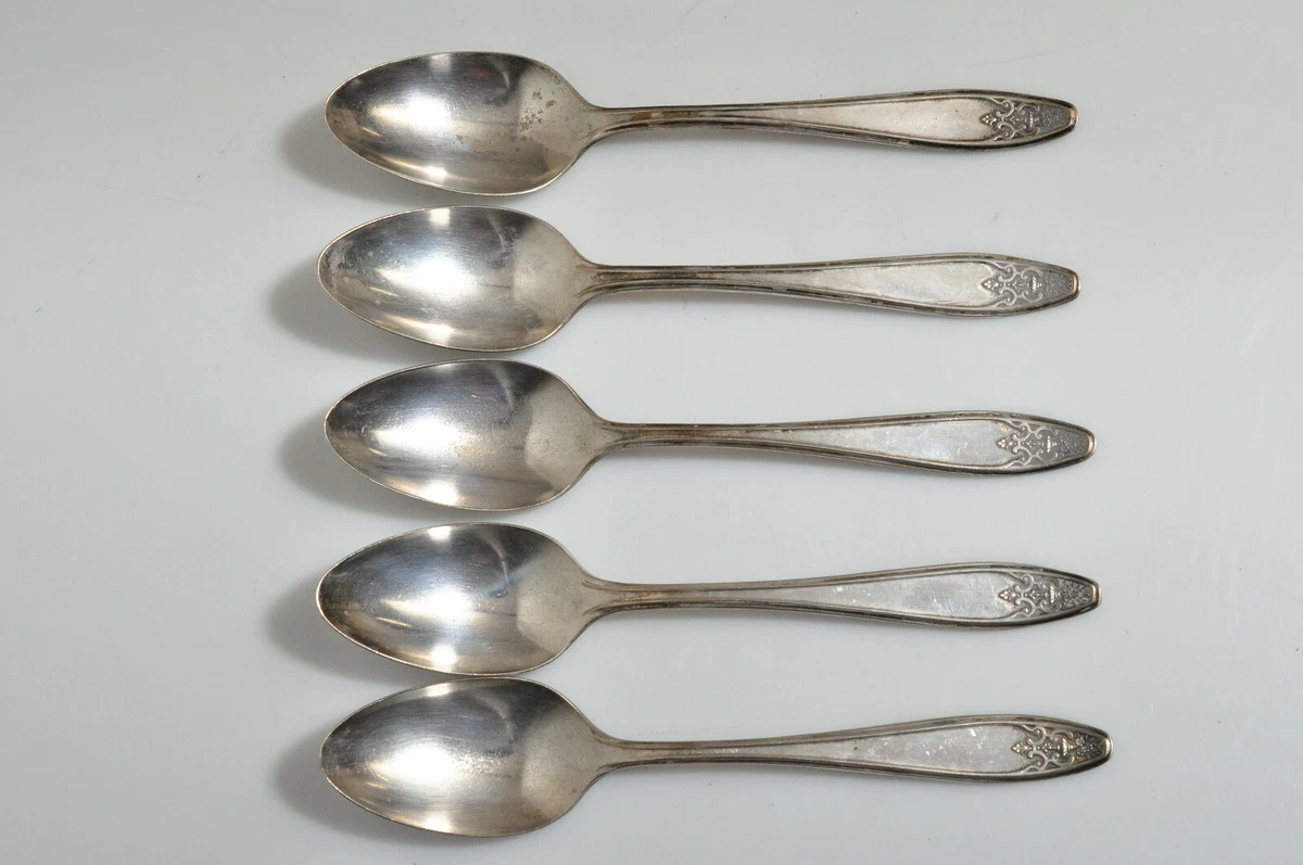 Lady doris hotsell silver plate spoon