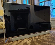 58" 4K Panasonic TX-58DX802B LED HDR 3D  Smart TV and Sound Bar, THX certified