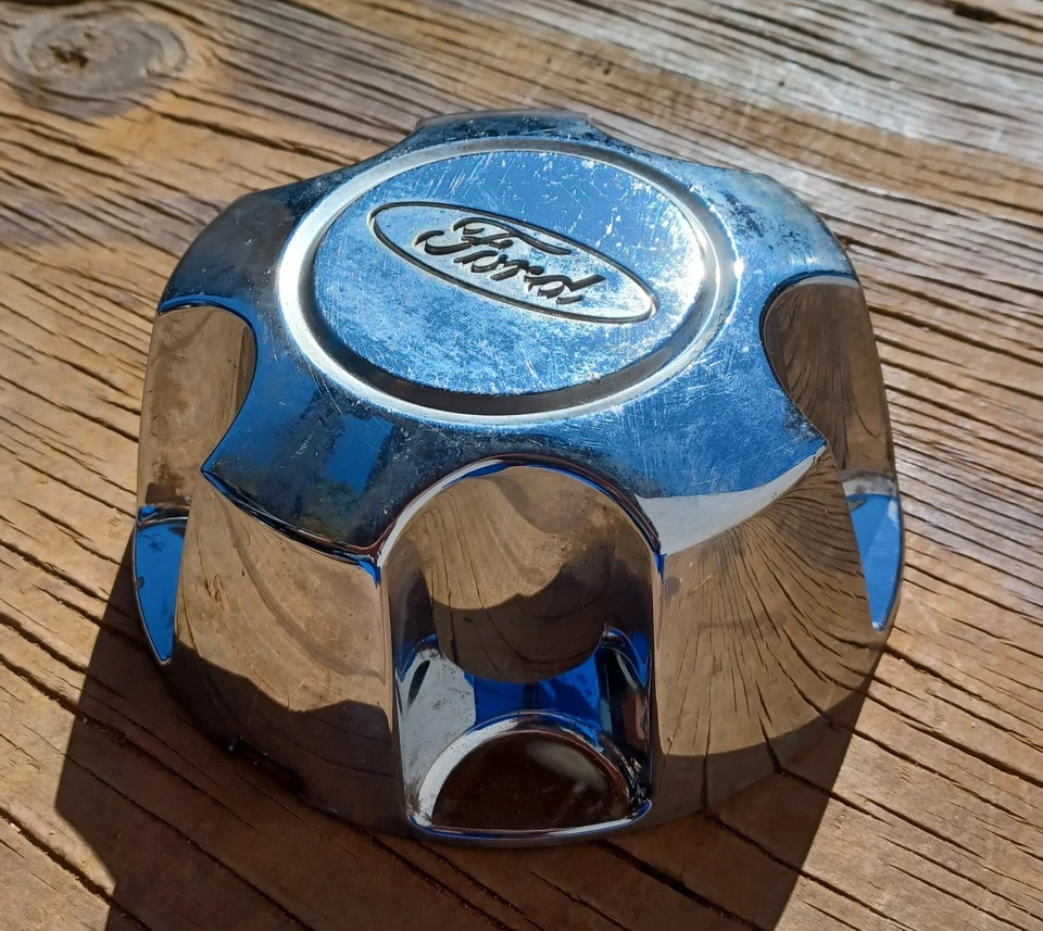 Ford Ranger or Explorer center cap, chrome, 1998-2011 part# YL24 1A096 CB 03 - Image 2 of 3