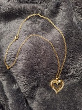 Gold heart necklace with Cubic Zirconia
