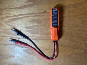Klein Tools ET45 AC DC Voltage Tester Meter