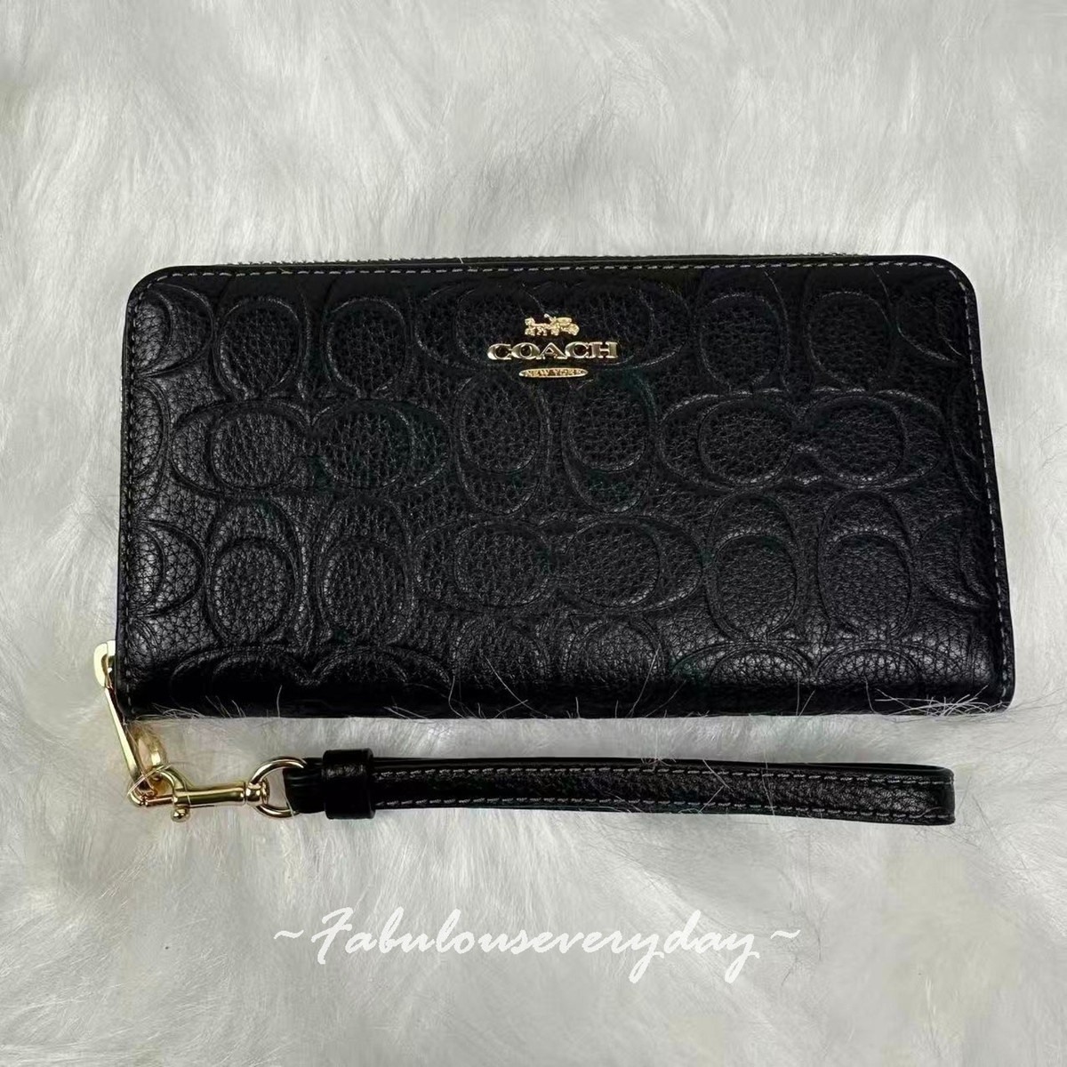 Coach Long Zip Around Wallet In Signature Leather Gold/Black CEW21