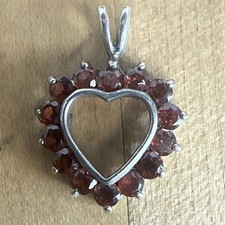 DESIGNER SU Garnet Heart Necklace Pendant Sterling Silver 