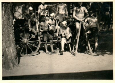 Foto, I.R.6.: Nchr.Zg. DEU 1935: Beim Abwaschdienst in Ratzeburg (MB)21311