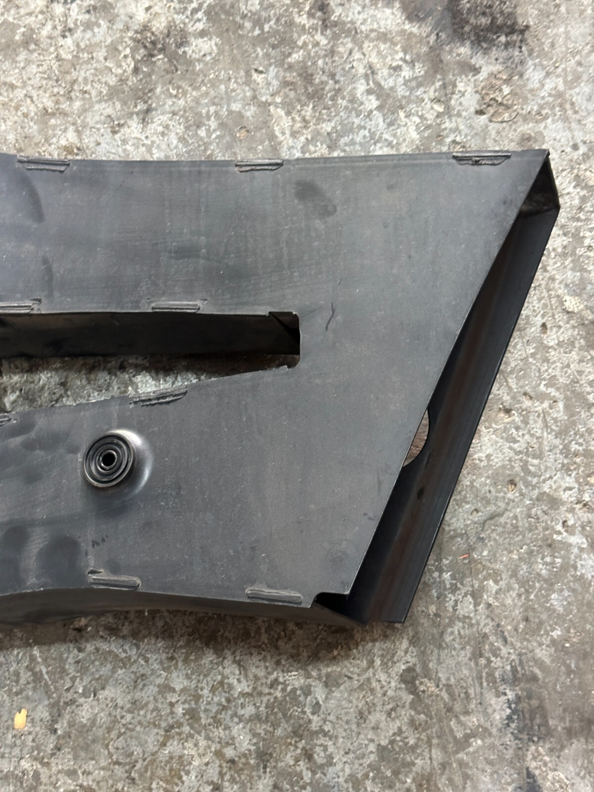 2014 AUDI R8 TRANSMISSION OIL COOLER AIR DUCT PAIR OEM 420 117 336 420 117 335