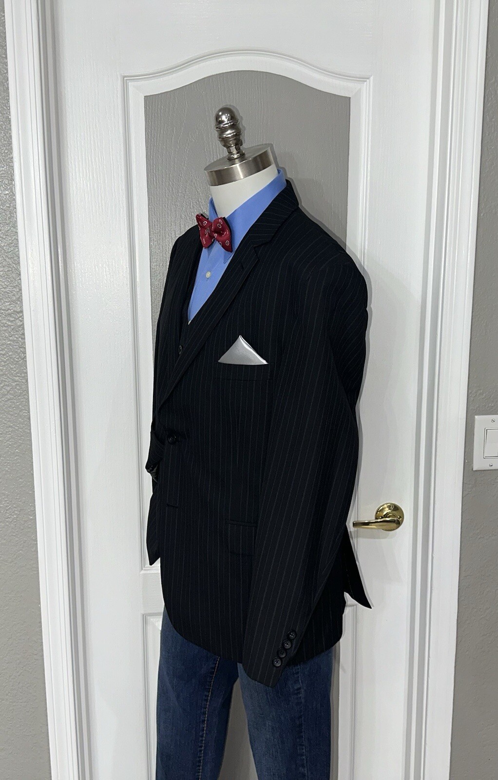 Picture 3 of 24