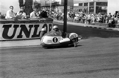 Klaus Enders on the way to victory June 1969 Z12573 015 Old Photo