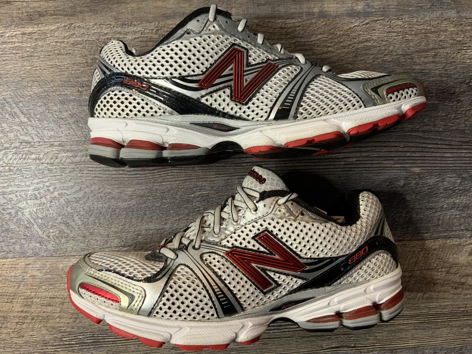 Running Shoe M880RS 