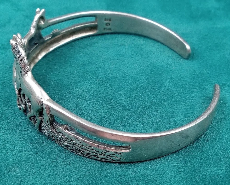 Brazalete ecuestre de plata de ley: grupo de cuatro caballos - bonito detalle Foto 4 de 4