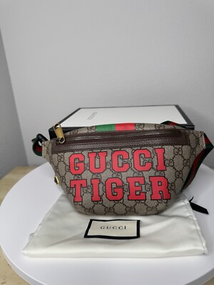 GUCCI Tiger Print GG Supreme Canvas Belt Bag Beige 675181