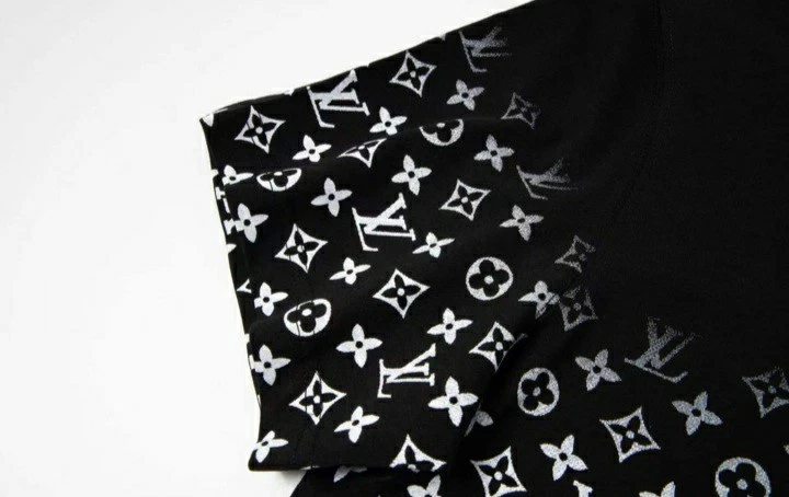 Camiseta para hombre Louis Vuitton negra/blanca con logotipo talla L Foto 4 de 4
