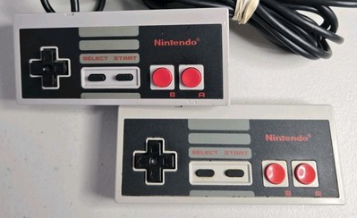 Nintendo NES Controllers Lot Of 2 OEM NES-004 Japan Great Condition