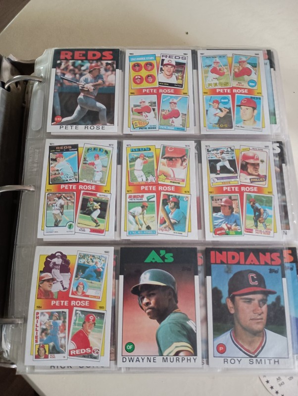 1986 Topps Baseball complete set in Binder and Pages 792 CARDS.