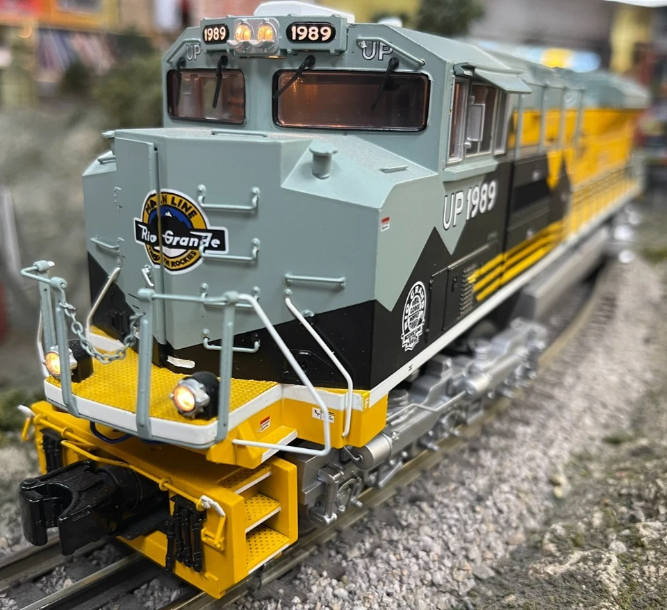 MTH 20-2770-1 O 3 Rail Denver  Rio Grande  Heritage #1989 SD70ACE With PS2.0 - Image 2 of 4