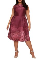 Chi Chi London Curve Sady Floral Print Satin Cocktail Femenine Skater Dress Sz20