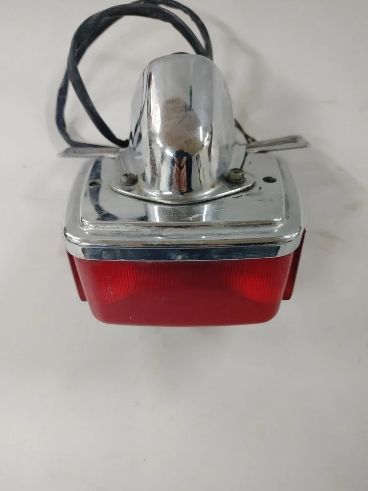 Combo lámpara trasera luz freno luz trasera Suzuki GS850 1983 35720-49130-999 Foto 4 de 4