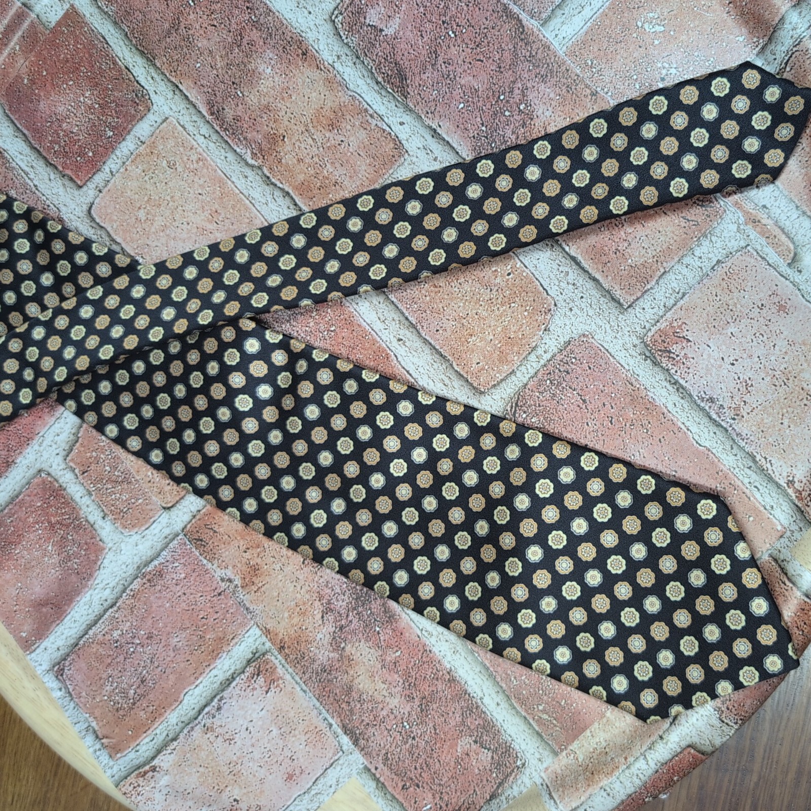 BRIONI Italian Silk Tie Golden Medallion On Black Printed 3 5/8" X 59 1/2"