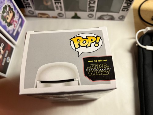 VAULTED Star Wars The Force Awakens First Order Snowtrooper Funko Pop!. - Picture 9 of 17