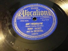 BOBBY HACKETT ORCH - 1939 VOCALION 4877 - AIN'T MISBEHAVIN /EMBRACEABLE YOU V++